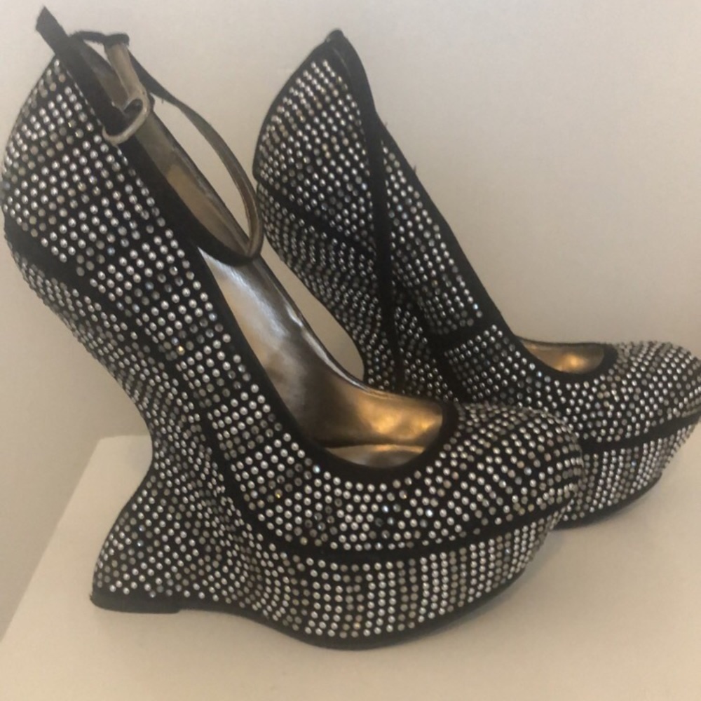 Wedge heels by Steve Madden